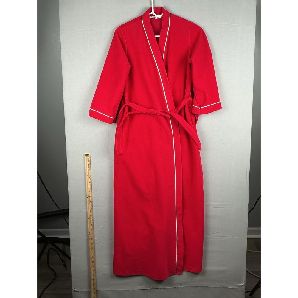 Vanity Fair Petites S 6-8 Red Wrap Robe Belted Housecoat Vintage USA